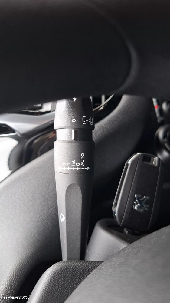 Peugeot 208 1.4 VTi Allure - 42
