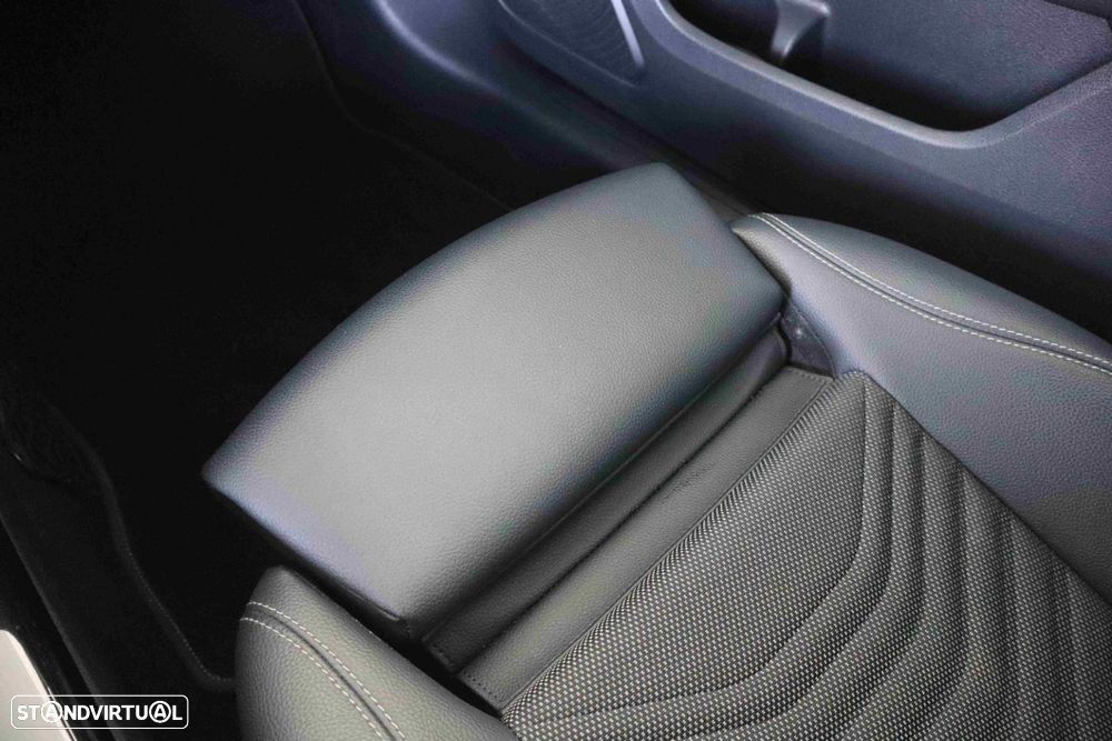 Mercedes-Benz A 160 d Style Plus - 45