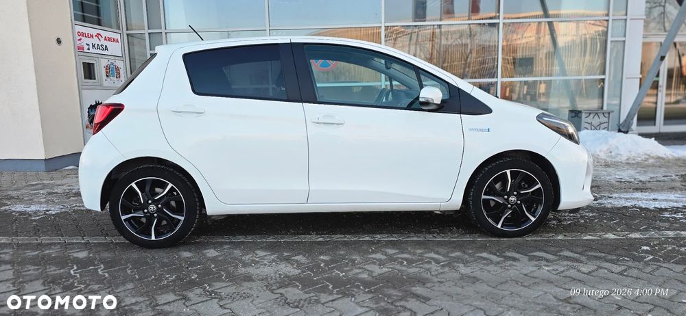 Toyota Yaris 1.5 VVT-i Lounge - 11