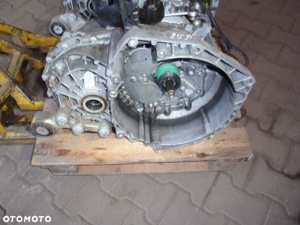 manualna skrzynia 6 biegów ducato proace movano boxer jumper 46352745 - 1