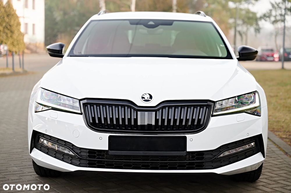 Skoda Superb 2.0 TDI DSG Sportline - 11