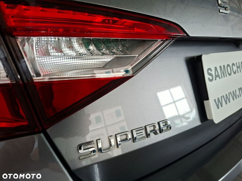 Skoda Superb 2.0 TSI Ambition DSG - 12