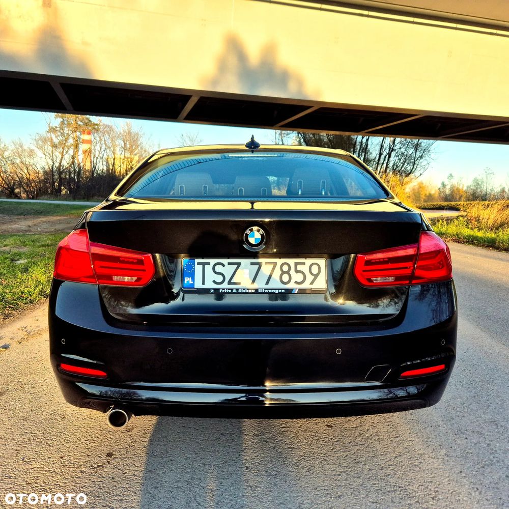 BMW Seria 3 316d - 12