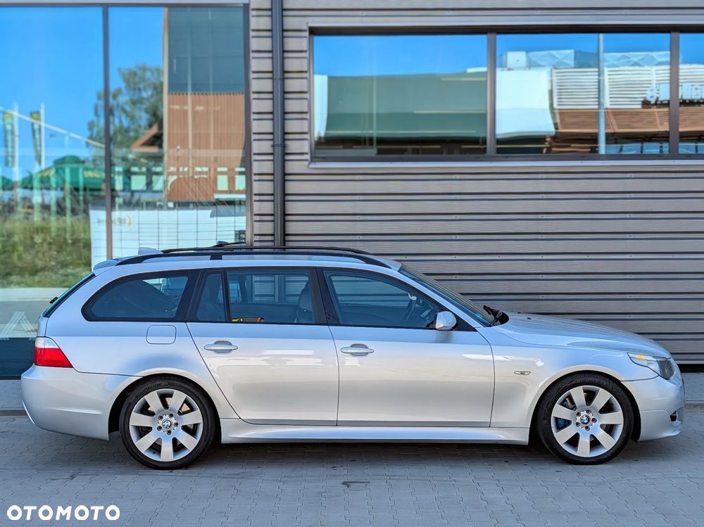 BMW Seria 5 545i - 10