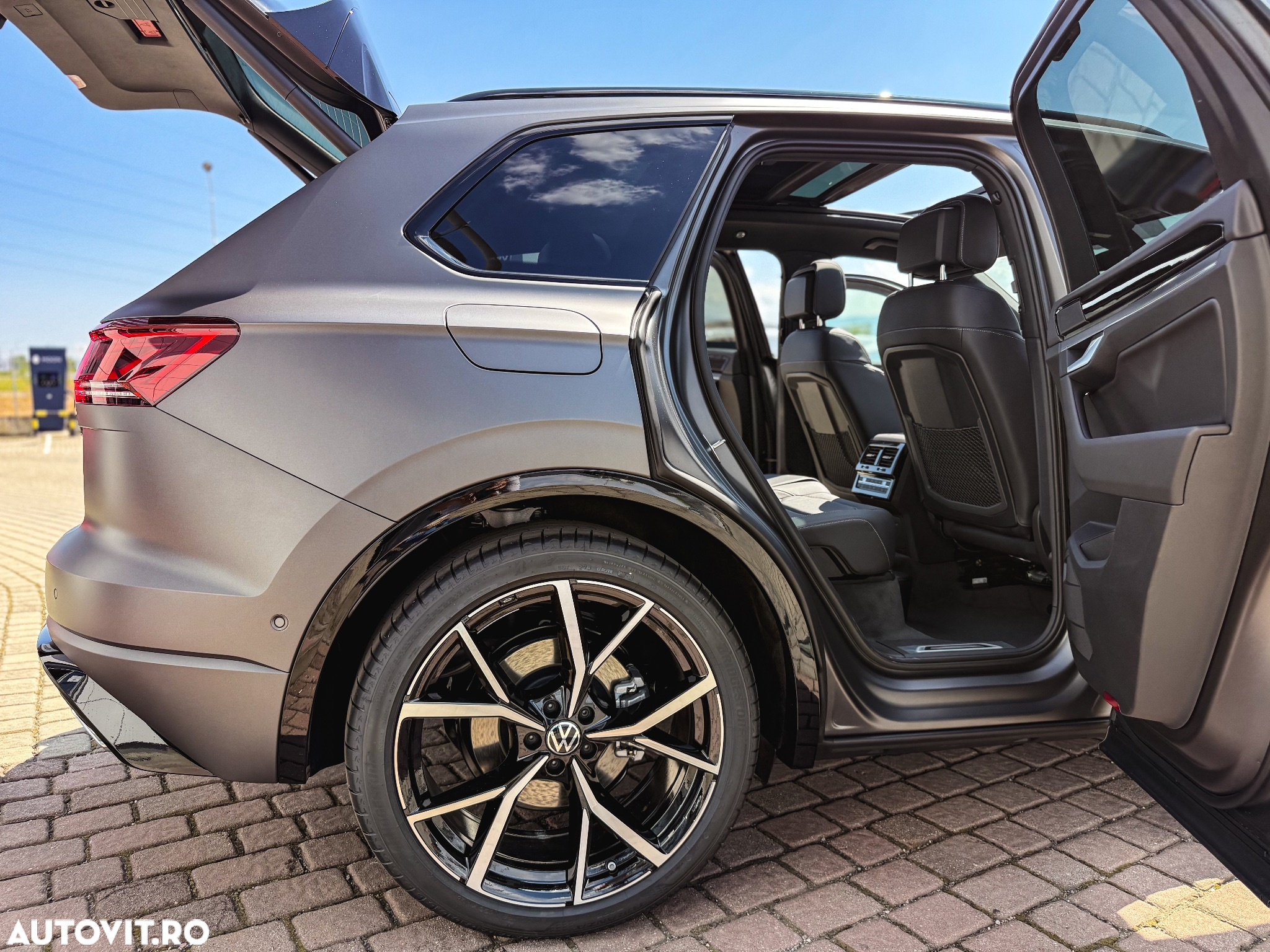 Volkswagen Touareg V6 TDI 4MOTION R-Line - 21