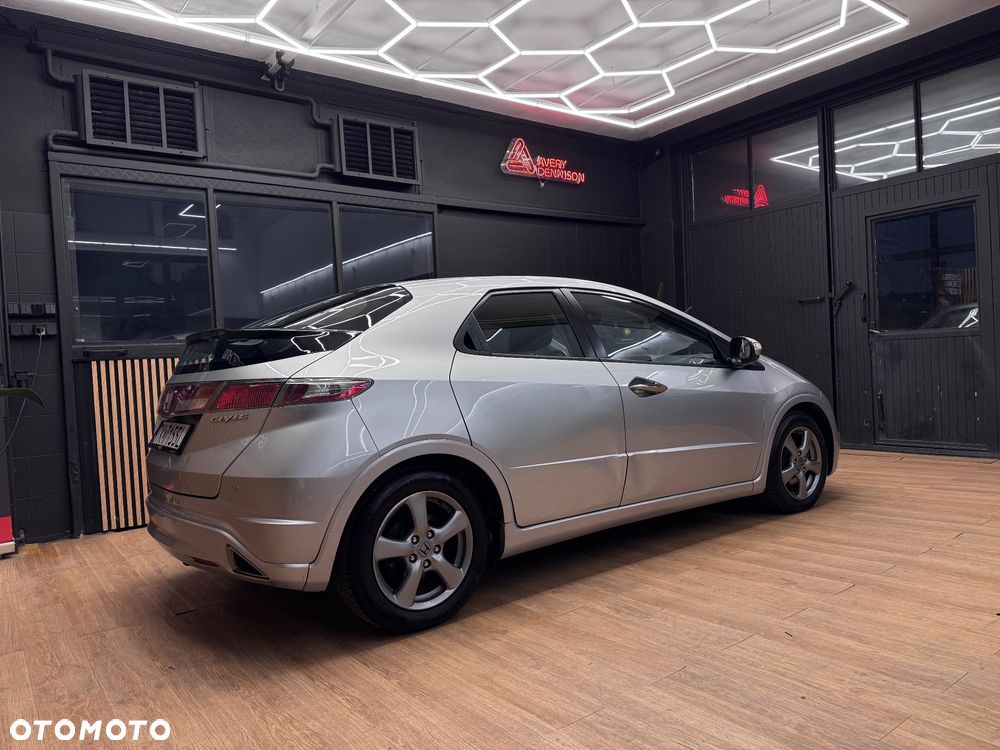 Honda Civic 1.4 Sport - 23