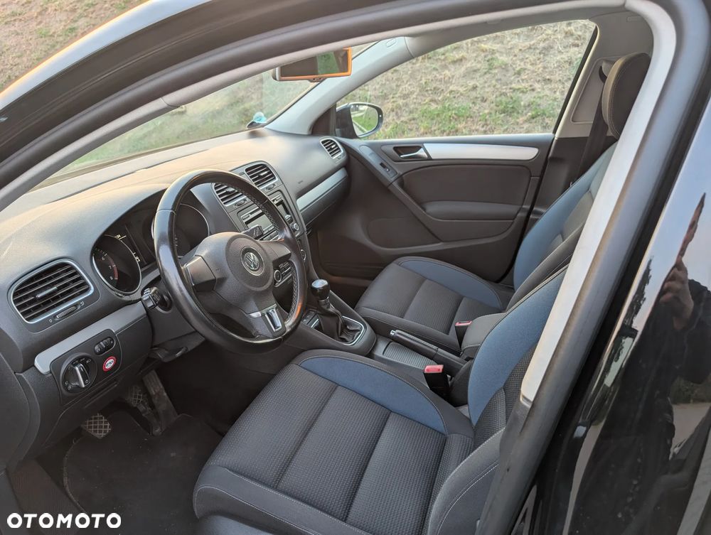 Volkswagen Golf - 11
