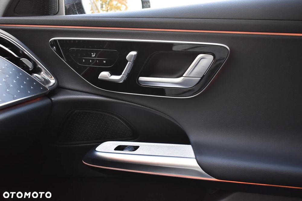 Mercedes-Benz Klasa E - 19