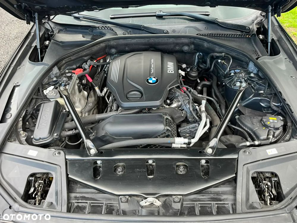 BMW Seria 5 520d Luxury Line - 22