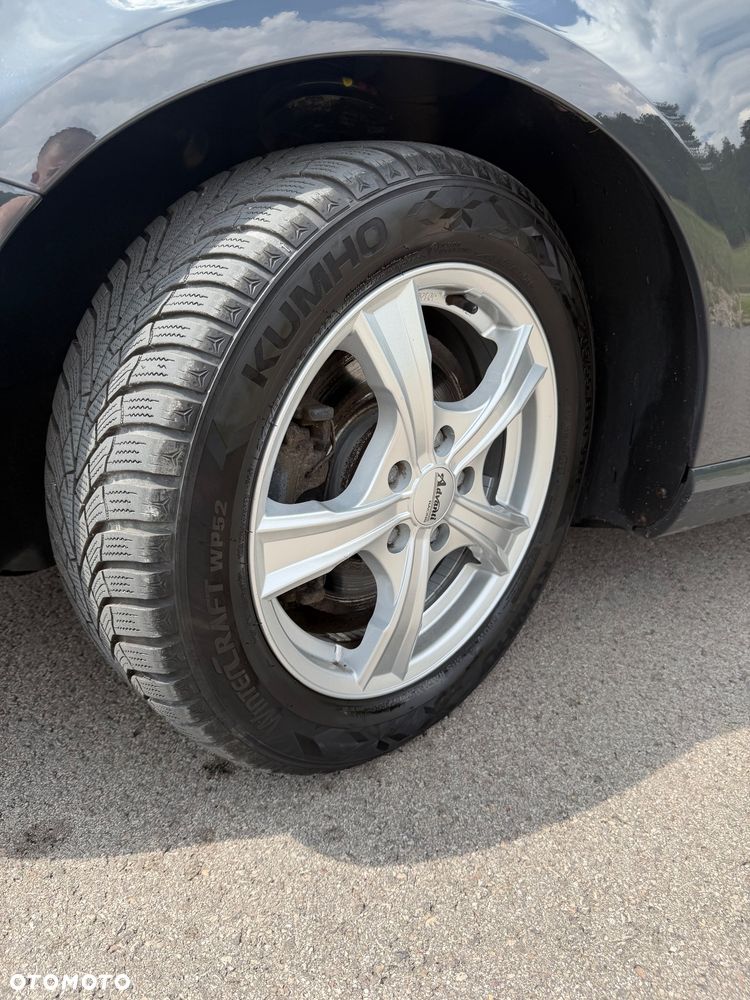 Volkswagen Passat 1.6 TDI (BlueMotion Technology) Comfortline - 26