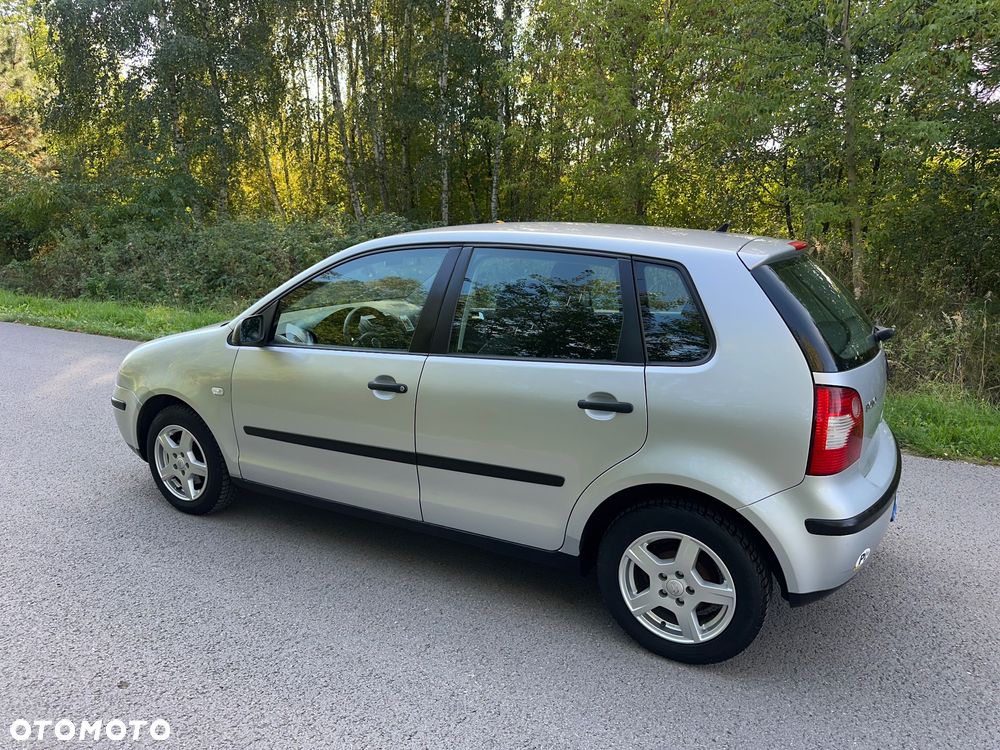 Volkswagen Polo - 4