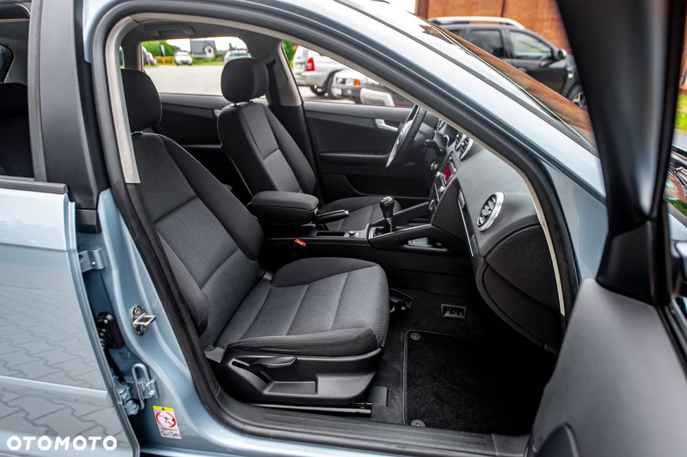 Audi A3 Sportback 1.6 Ambition - 25