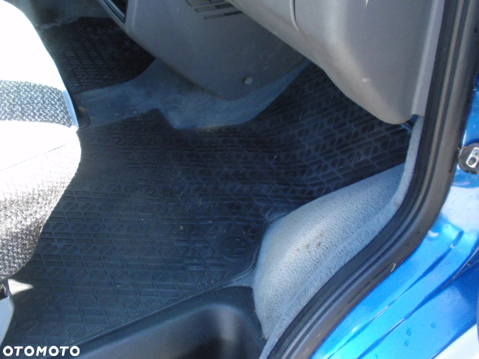 Volkswagen TRANSPORTER T4, LIFT, 2.5TDI, 8 OSÓB,HAK, 2X SZYBERDACH,PRZESZKLONY,ŁADOWNOŚĆ 1100KG - 17