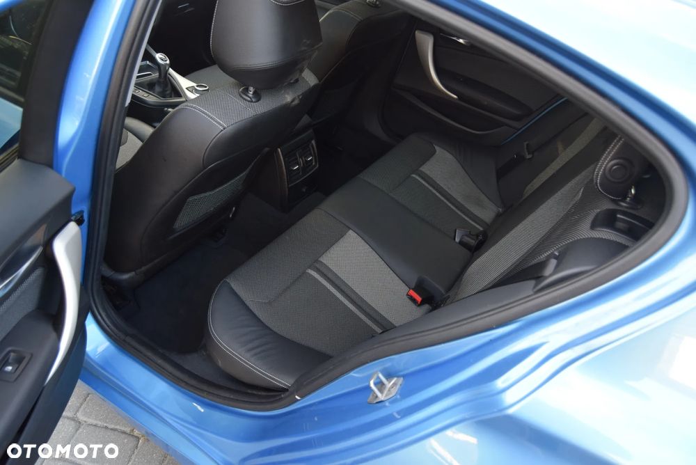 BMW Seria 1 118i Edition M Sport Shadow - 13