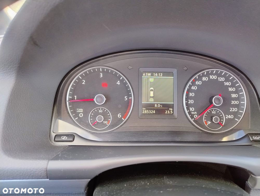 Volkswagen Touran 2.0 TDI Highline - 7