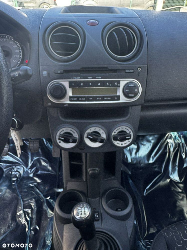 Mitsubishi Colt - 17
