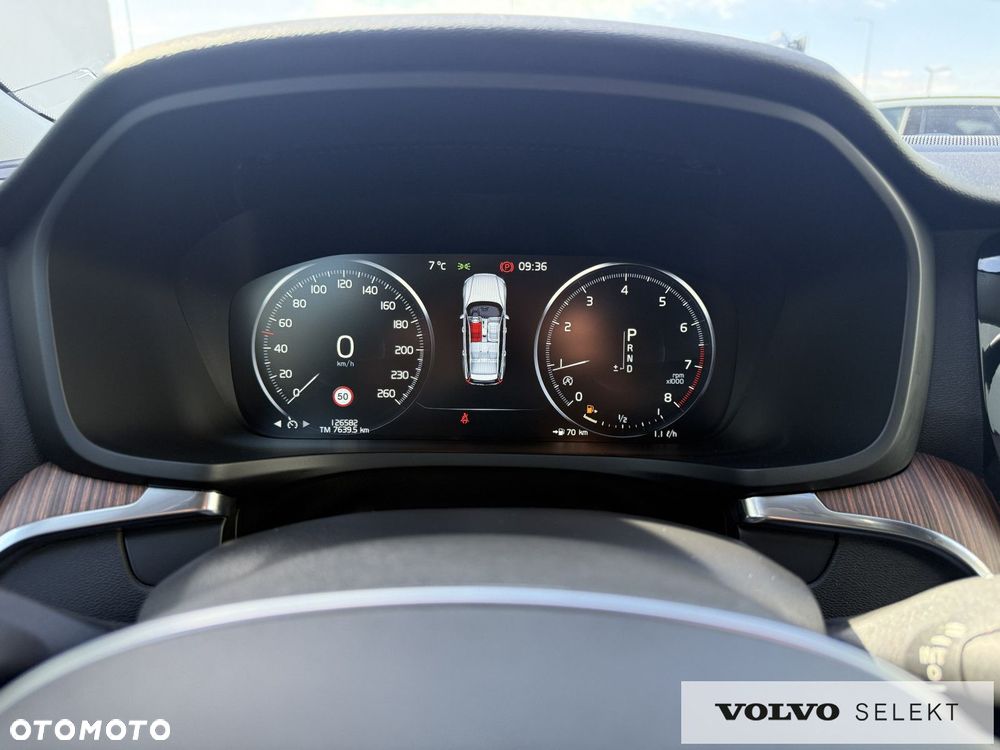 Volvo V60 Cross Country - 16