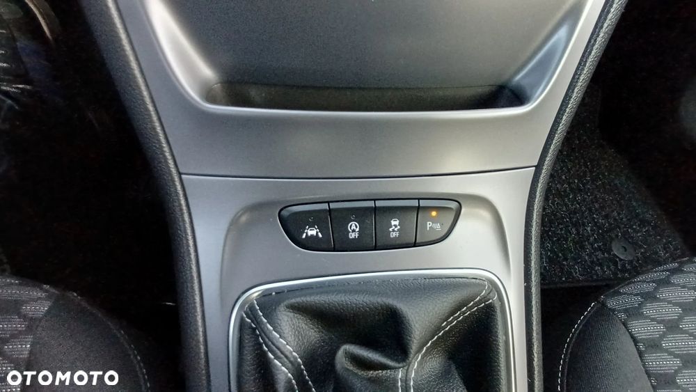 Opel Astra 1.6 D (CDTI) Start/Stop Innovation - 12