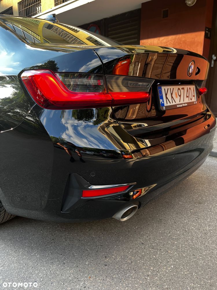BMW Seria 3 318i Sport Line - 15