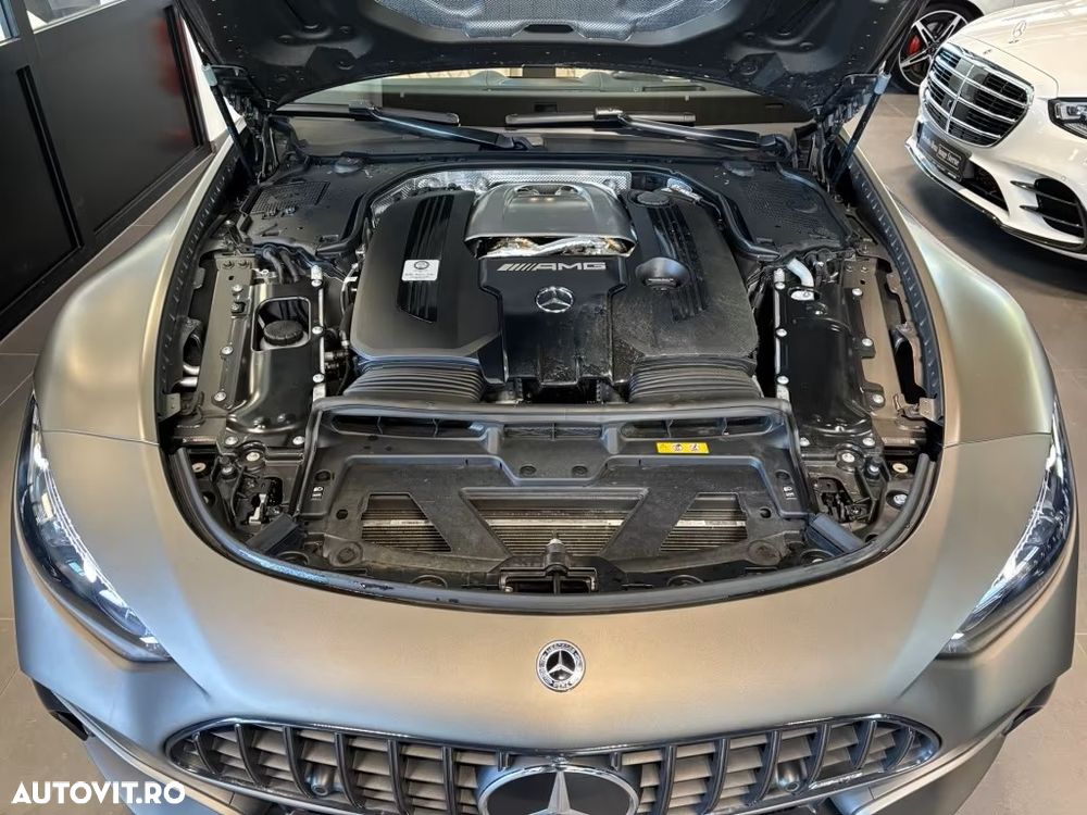 Mercedes-Benz SL 63 AMG - 11
