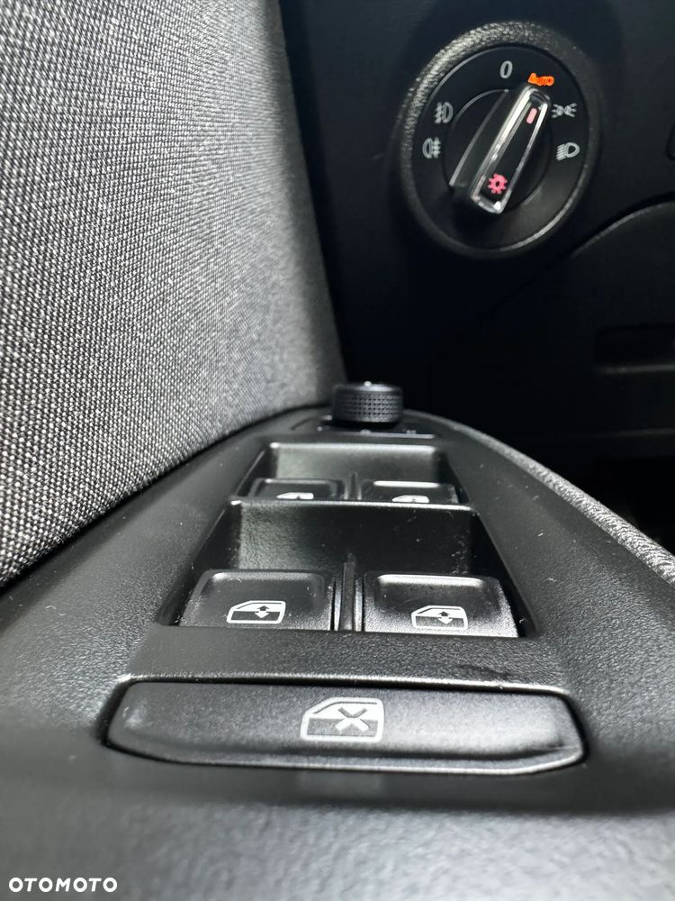 Seat Leon 1.6 TDI Full LED S&S - 20