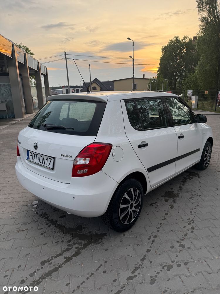 Skoda Fabia 1.2 HTP Active - 4