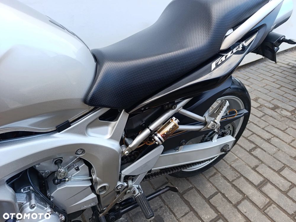 Yamaha FZ6 - 26