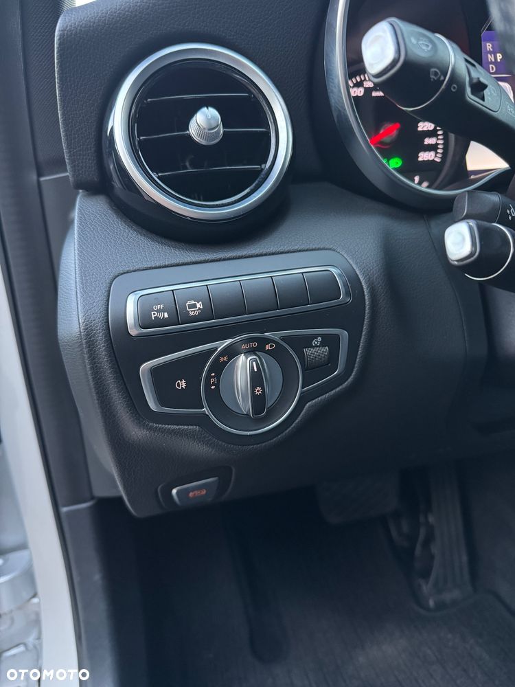 Mercedes-Benz Klasa C 180 9G-TRONIC - 19