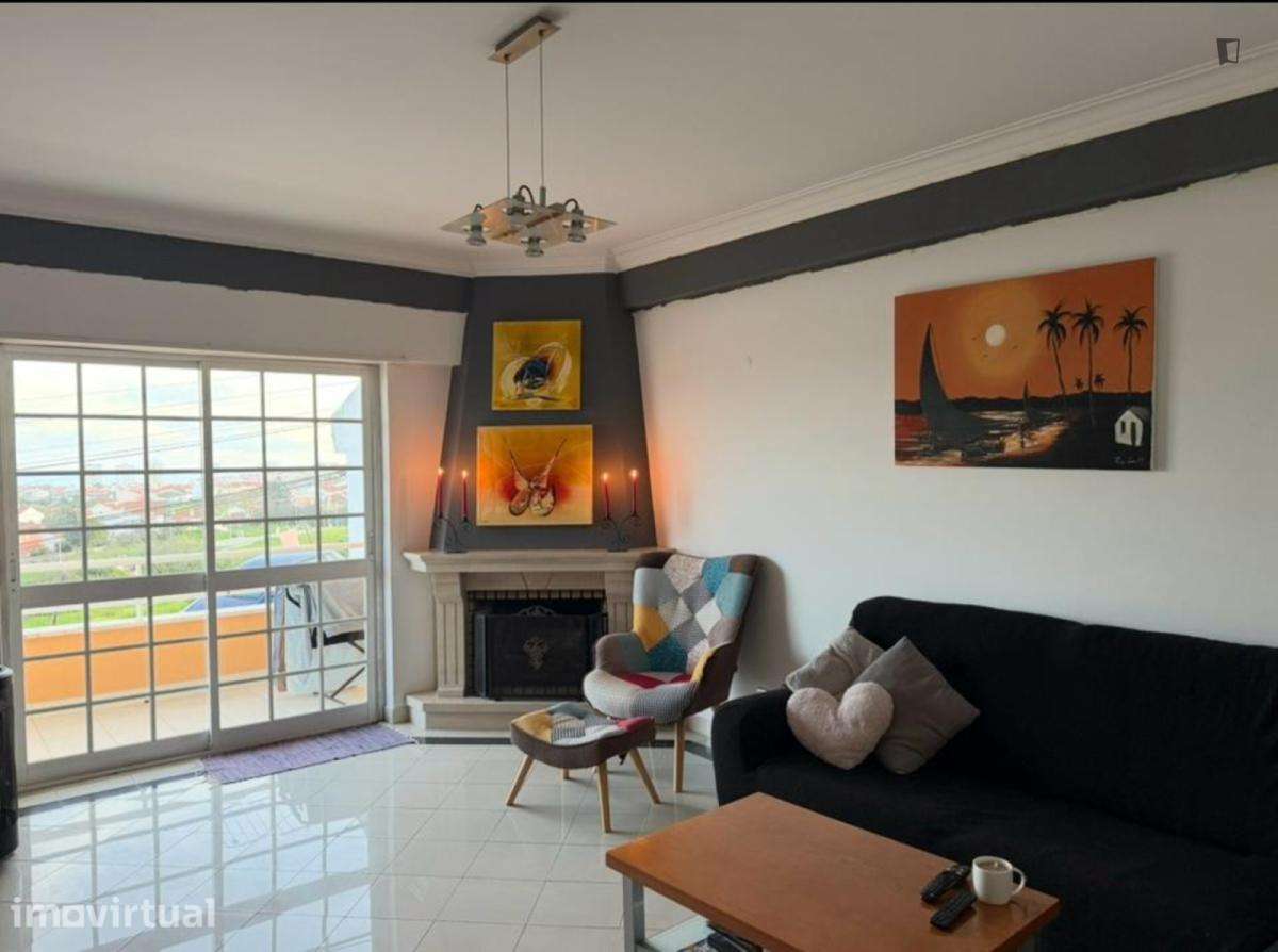 Quarto - localizado em Carcavelos Lisbon - Grande imagem: 3/8