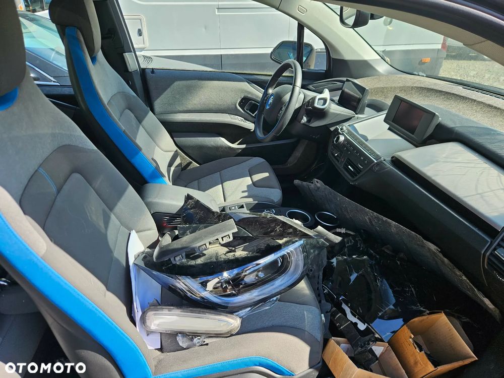 BMW i3 (120 Ah) - 12