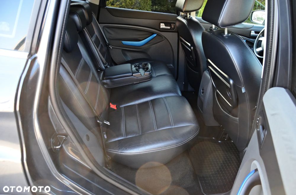 Ford Kuga 2.5 4x4 Trend - 33