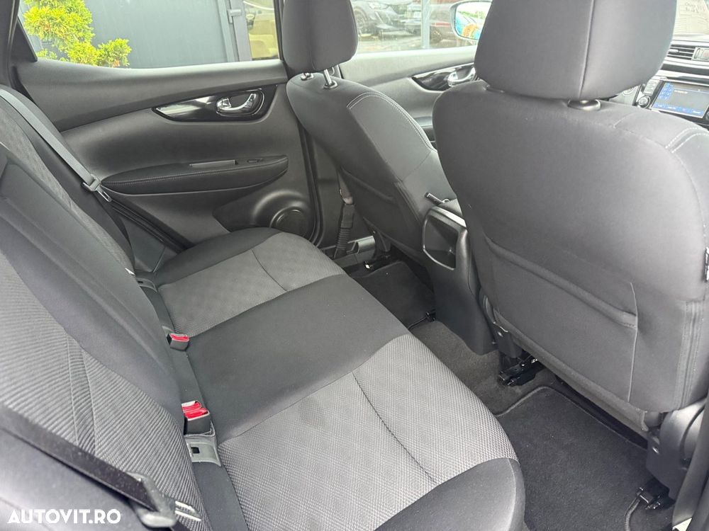 Nissan Qashqai - 11