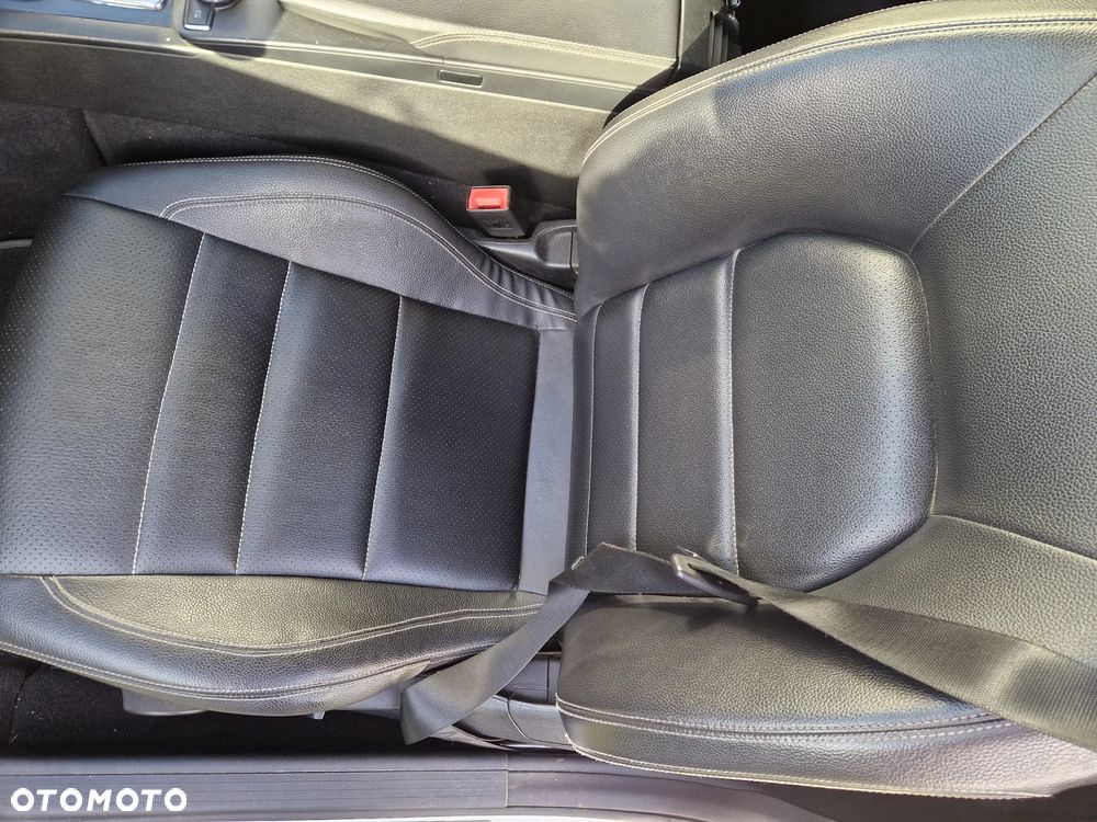 Mercedes-Benz Klasa C 250 CDI DPF Sport 7G-TRONIC - 14