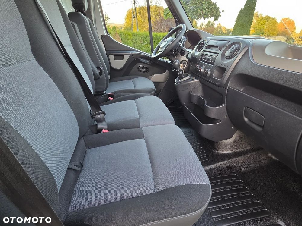 Nissan NV400 - 33