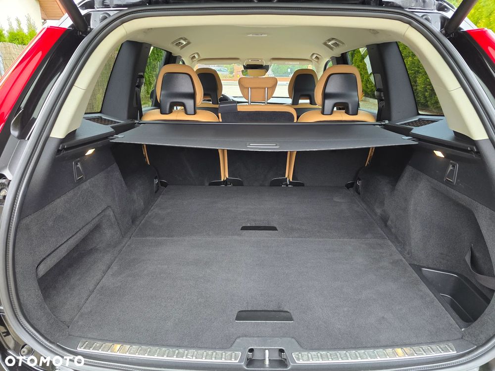 Volvo XC 90 D5 AWD Geartronic Inscription - 24