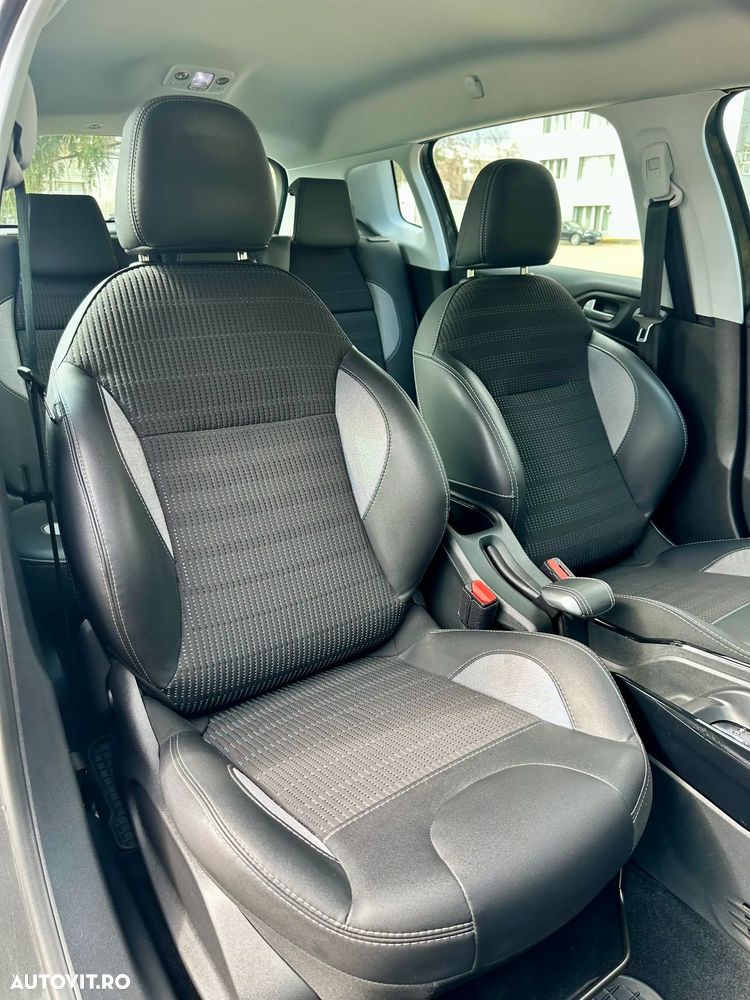 Peugeot 2008 - 5
