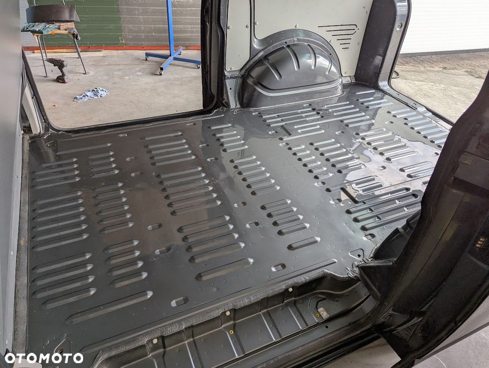 Volkswagen Transporter - 20