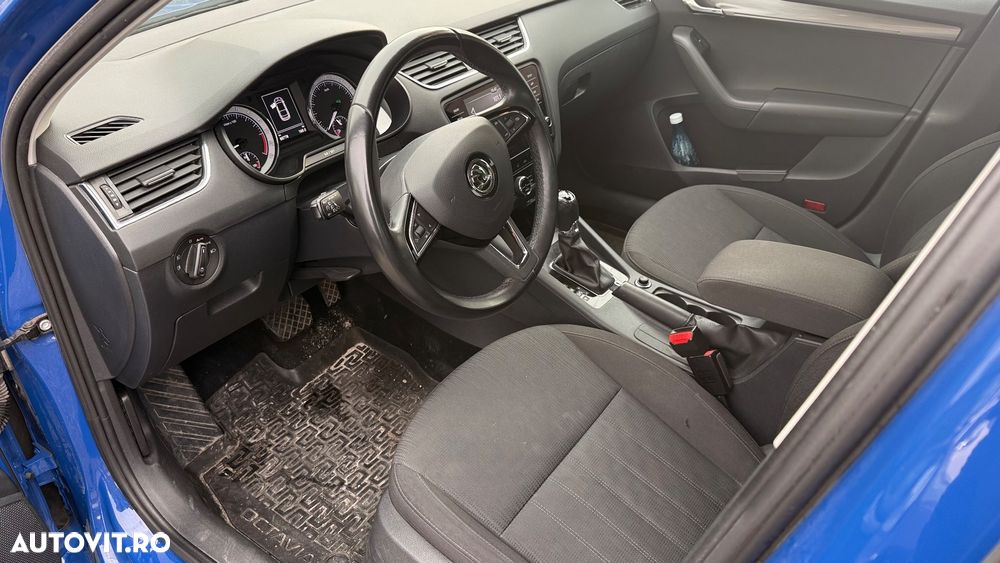 Skoda Octavia 2.0 TDI DSG 4X4 Style - 3