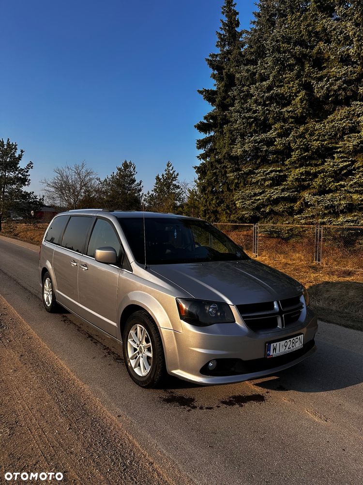 Dodge Grand Caravan 3.6 R/T - 6
