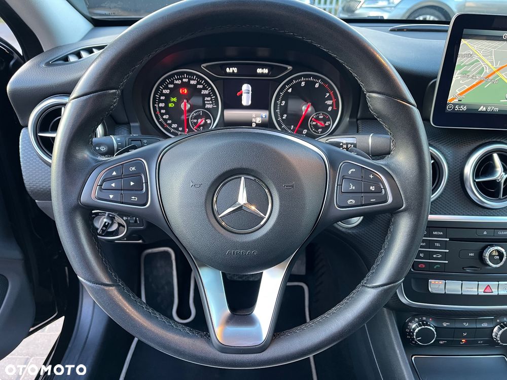 Mercedes-Benz Klasa A 220 4-Matic Style - 23