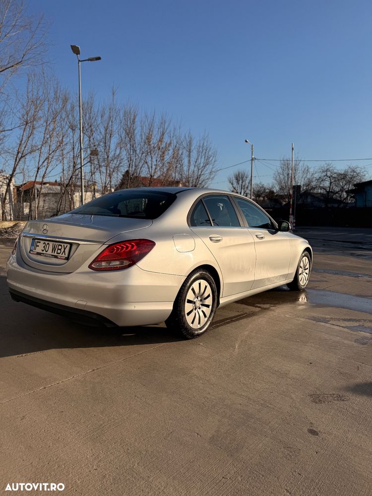 Mercedes-Benz C - 6
