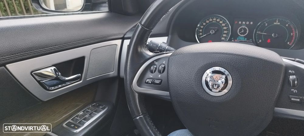 Jaguar XF Sportbrake 2.2 D Luxury 139g - 8