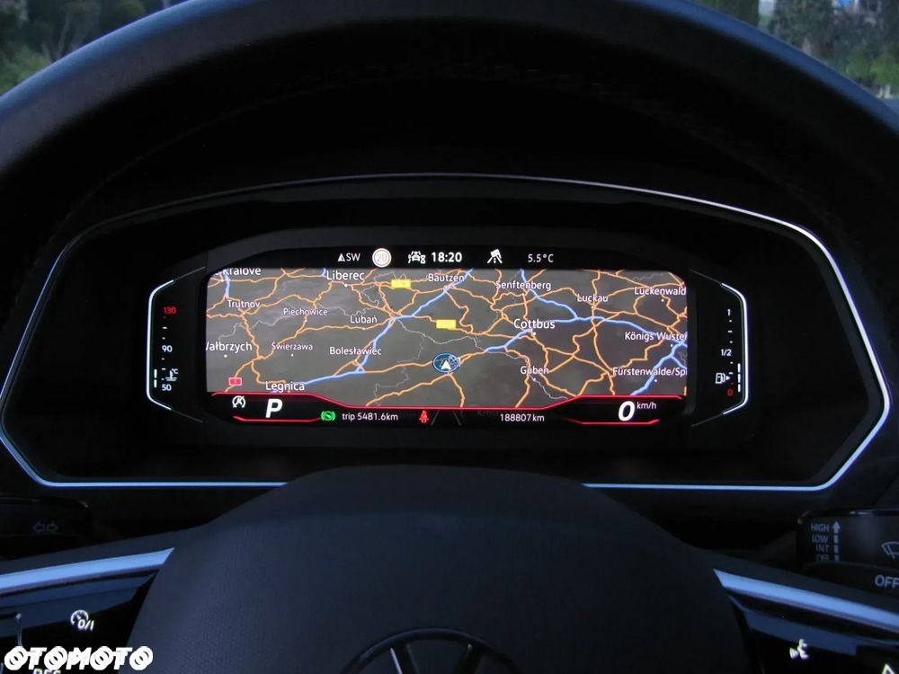 Volkswagen Tiguan 2.0 TDI SCR 4MotION DSG R-Line - 18