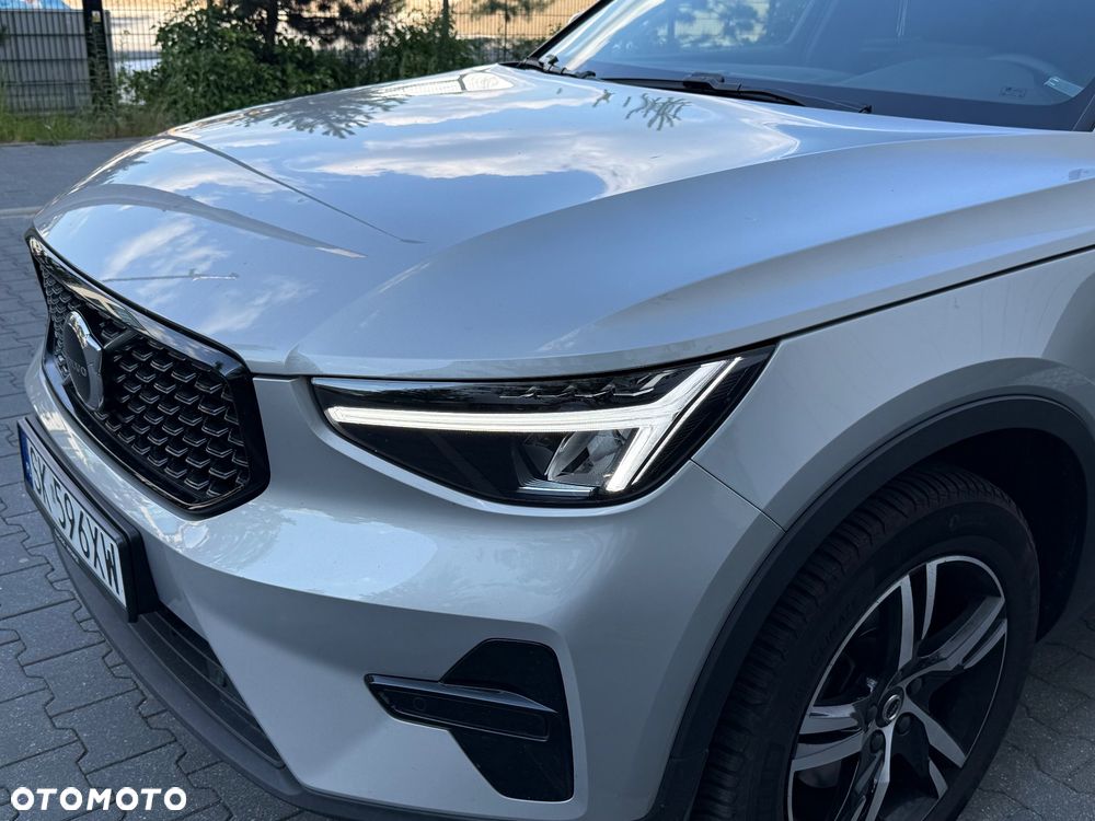 Volvo XC 40 B3 Plus Dark - 4