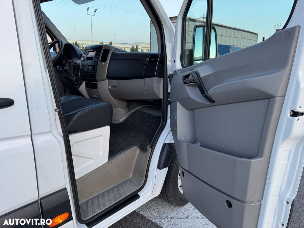 Mercedes-Benz Sprinter - 21