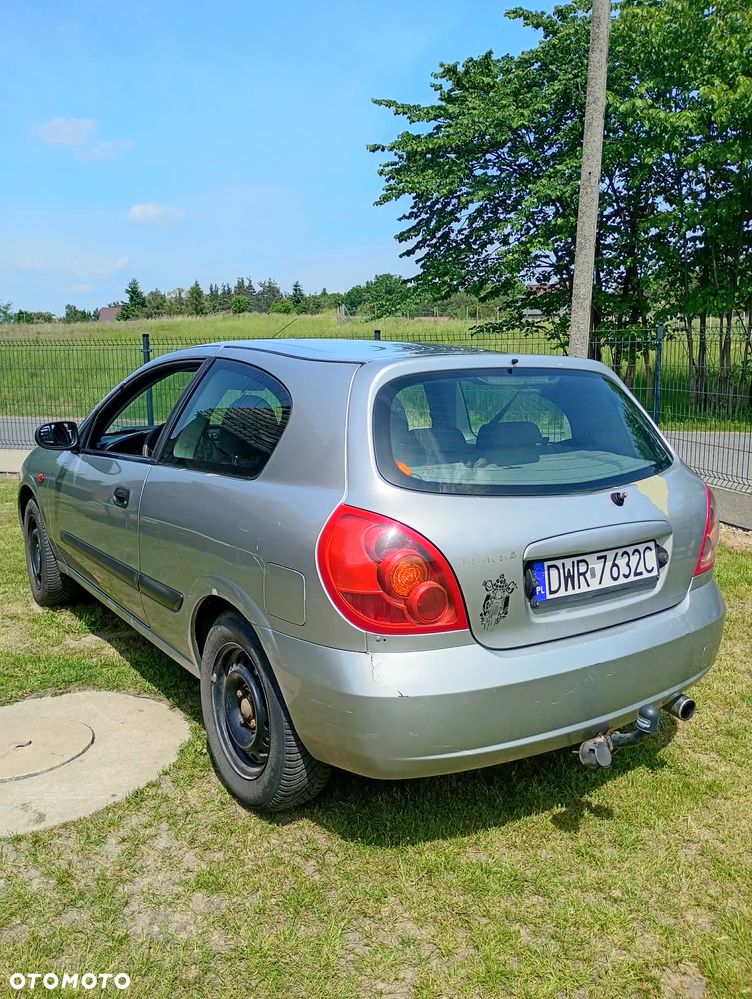 Nissan Almera - 4