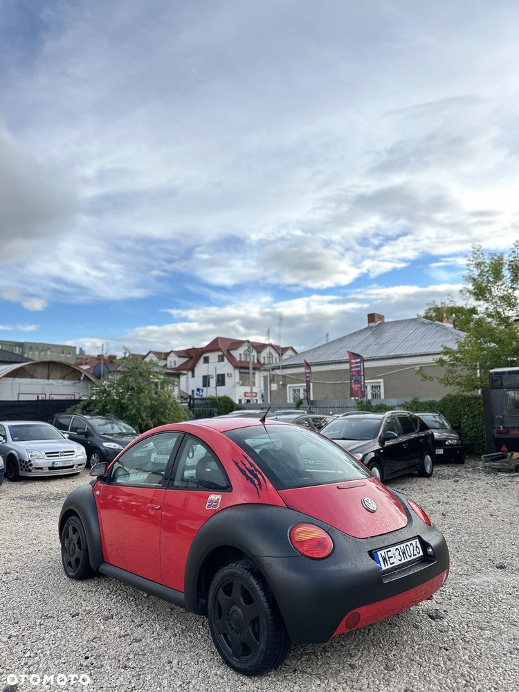 Volkswagen New Beetle - 3