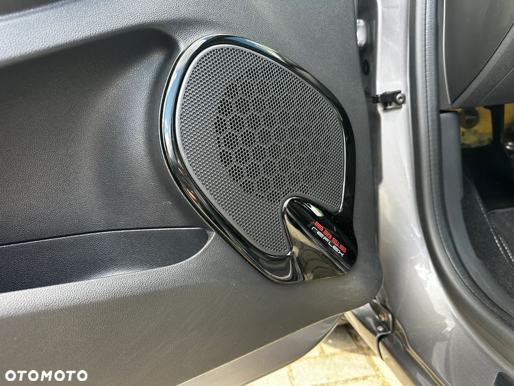 Renault Clio 1.2 16V Limited EU6 - 15