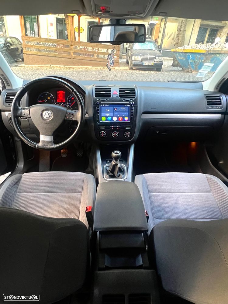 VW Jetta - 6
