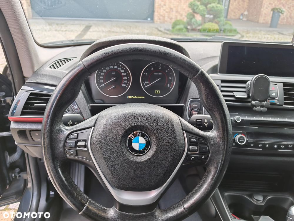 BMW Seria 1 118d Sport Line - 11